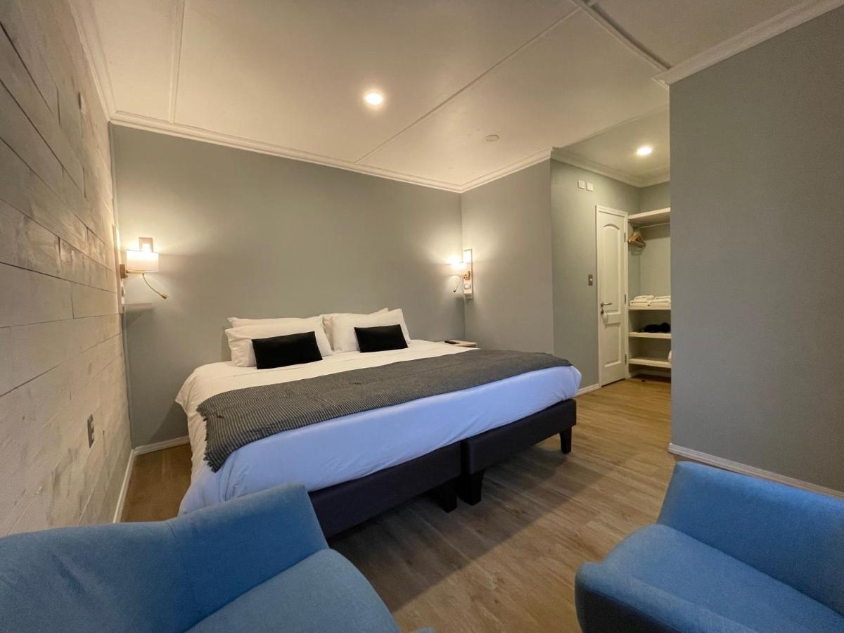 פואנטה ארנס Hostal Boutique Puerta Roja מראה חיצוני תמונה