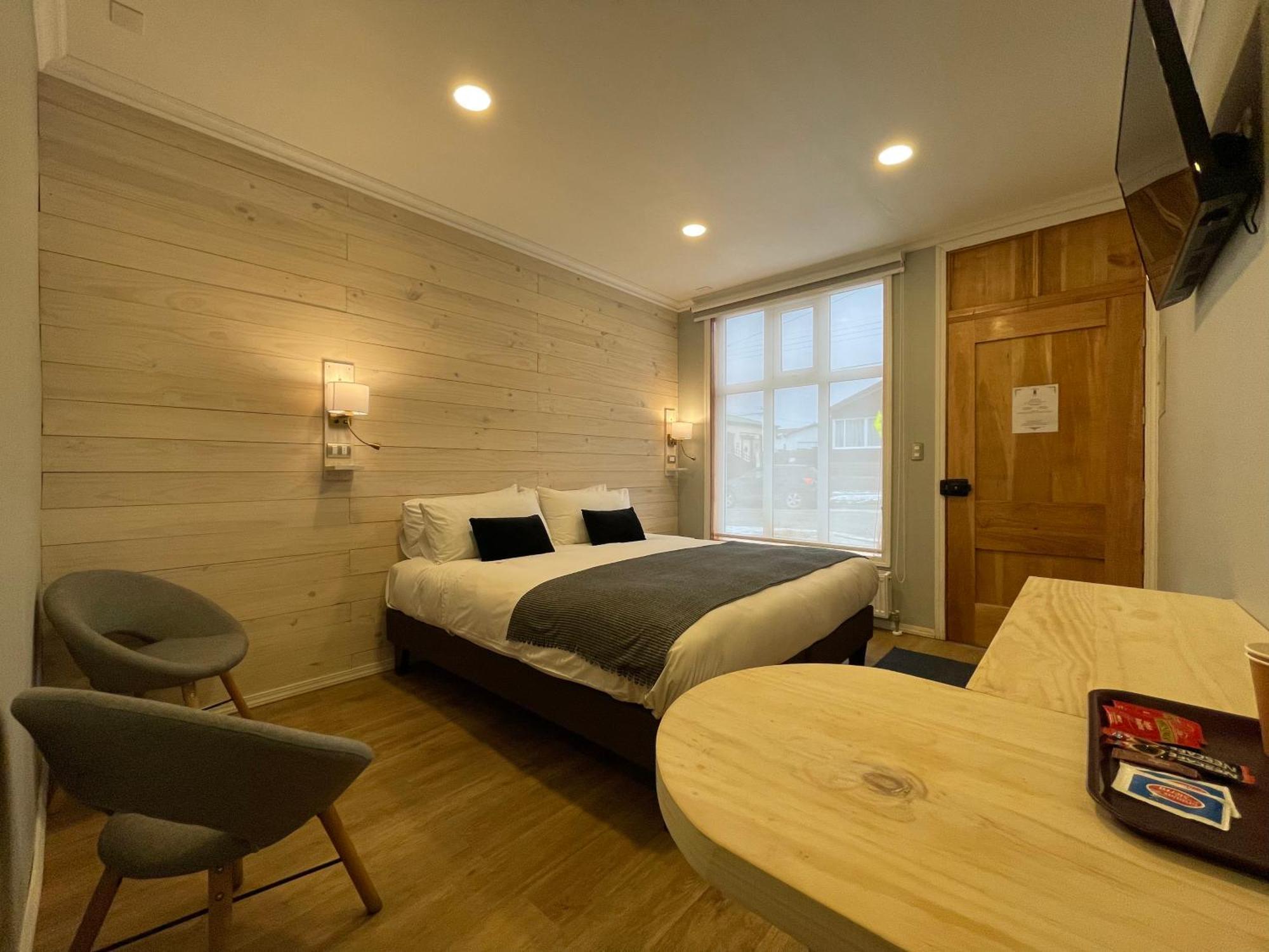 פואנטה ארנס Hostal Boutique Puerta Roja מראה חיצוני תמונה