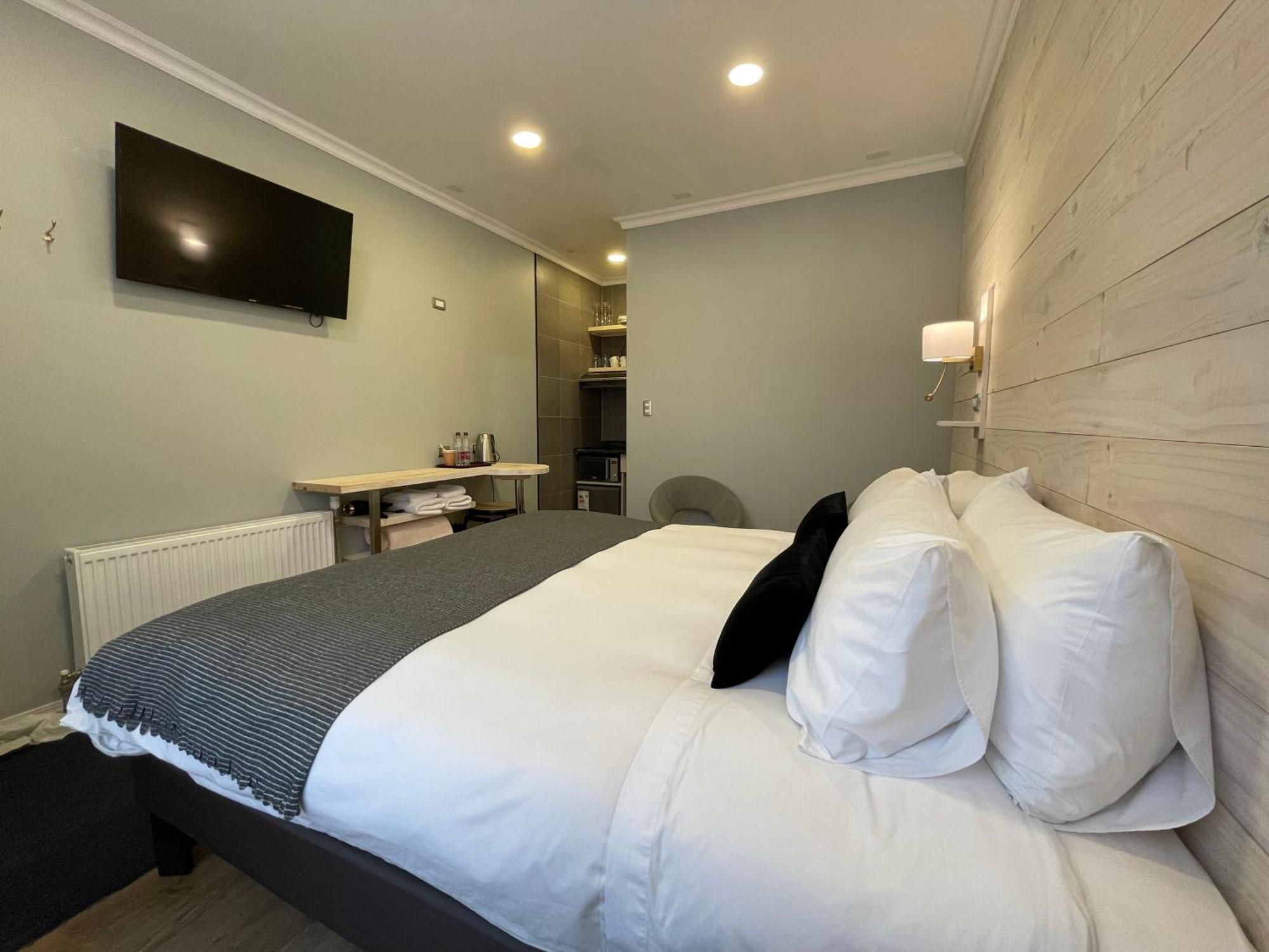 פואנטה ארנס Hostal Boutique Puerta Roja מראה חיצוני תמונה