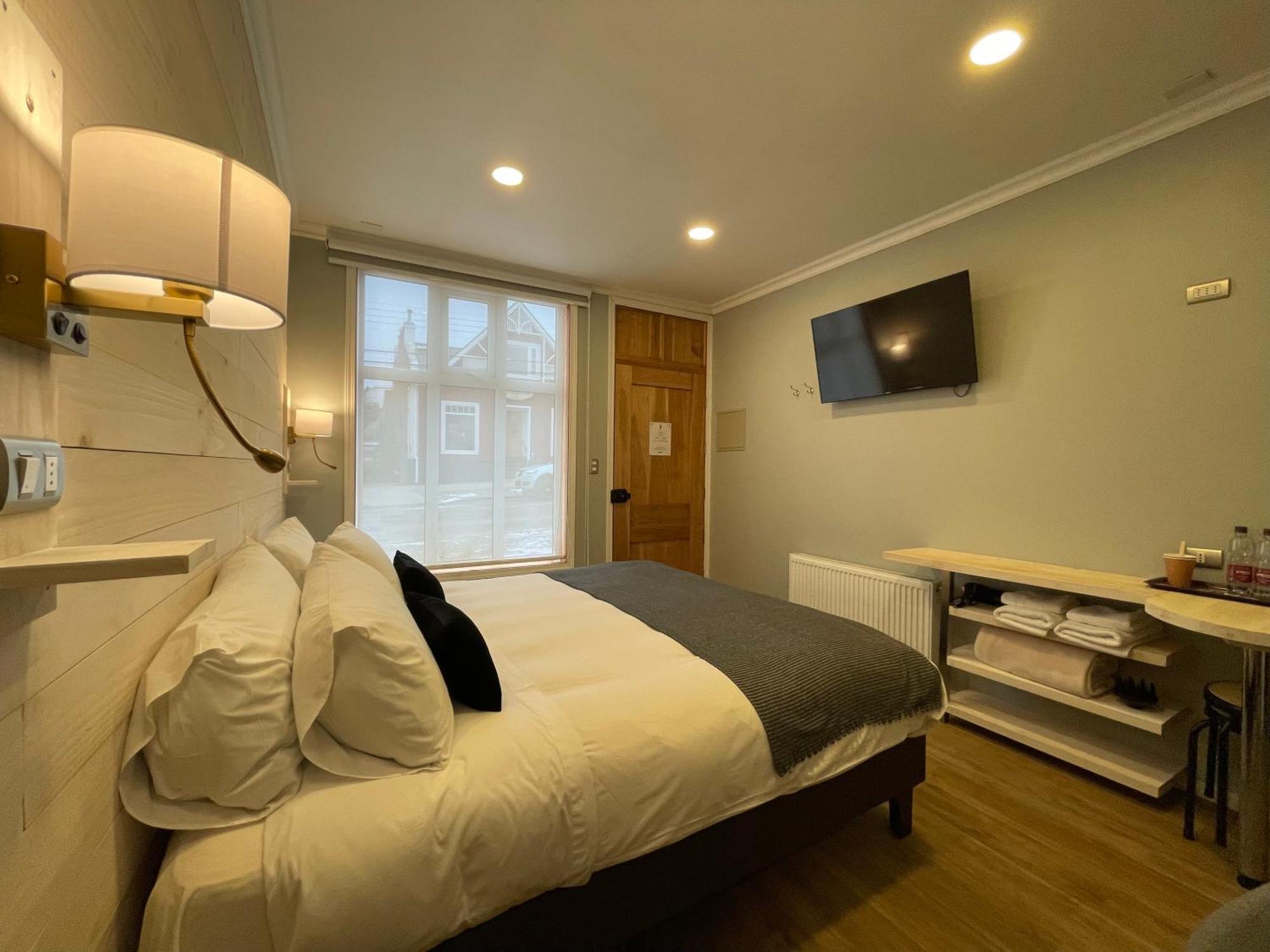 פואנטה ארנס Hostal Boutique Puerta Roja מראה חיצוני תמונה