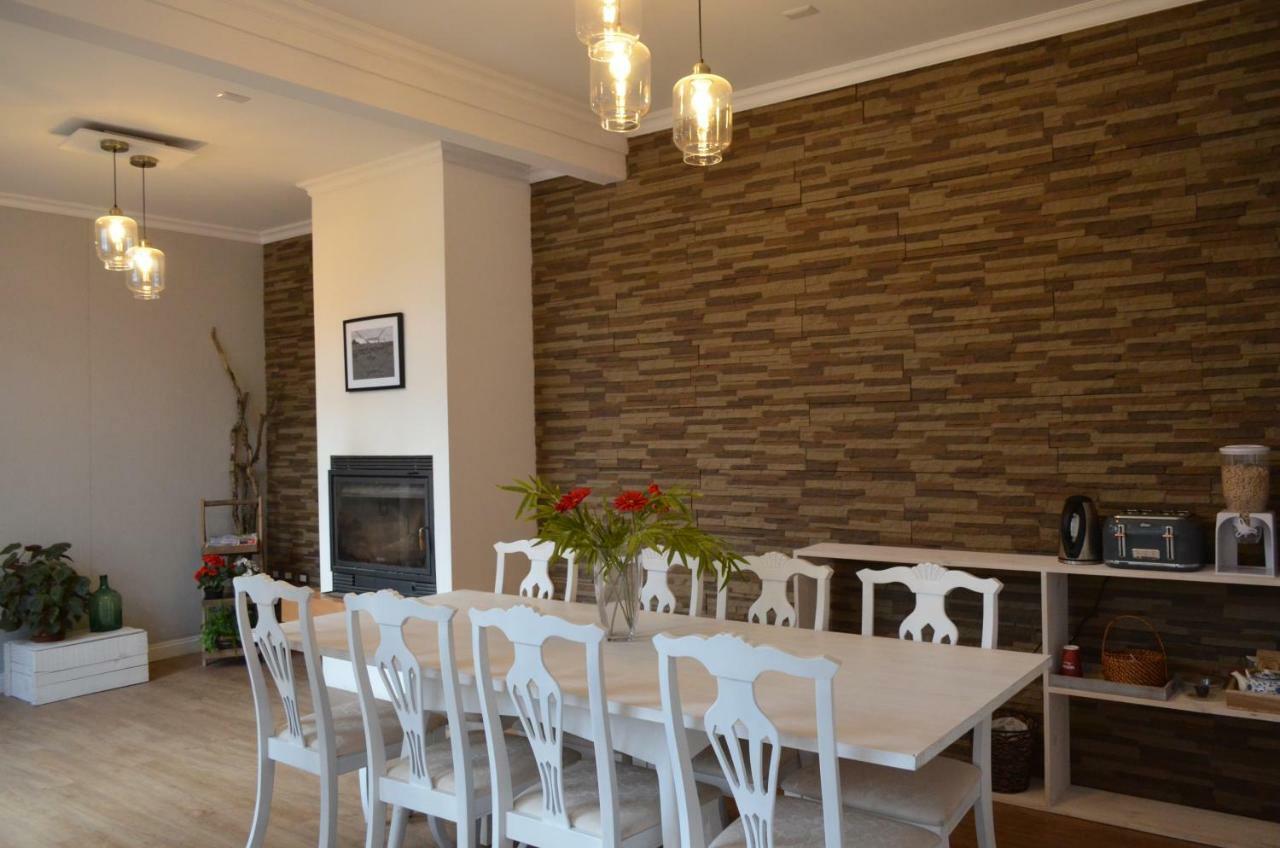 פואנטה ארנס Hostal Boutique Puerta Roja מראה חיצוני תמונה