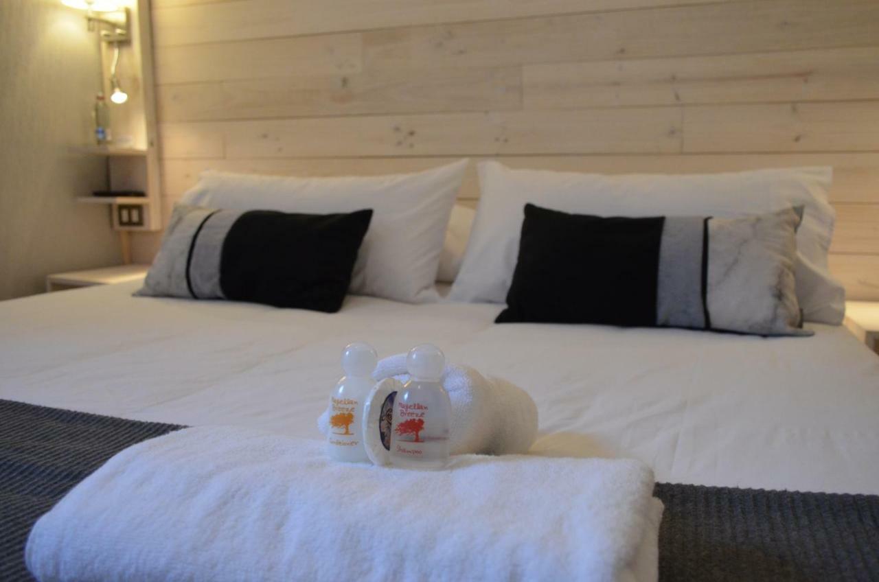 פואנטה ארנס Hostal Boutique Puerta Roja מראה חיצוני תמונה