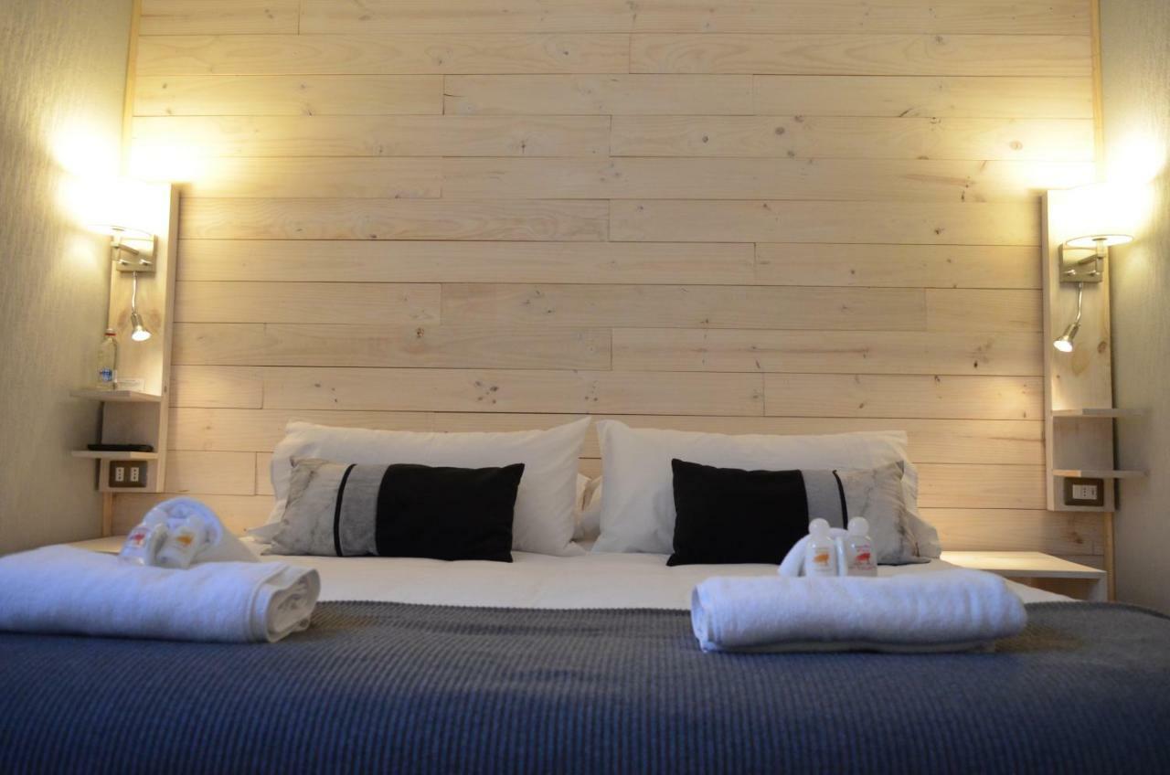 פואנטה ארנס Hostal Boutique Puerta Roja מראה חיצוני תמונה